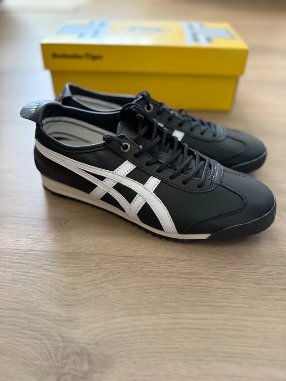 Onitsuka Tiger Mexico 66 SD